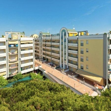 Residence Cristoforo Colombo - Carraro Immobiliare - Family Apartments Caorle Exterior photo